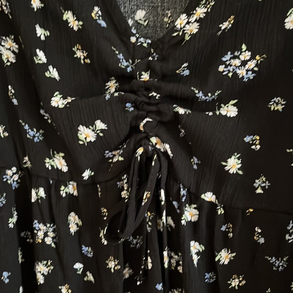 SO short sleeve top - Picture 2 of 8